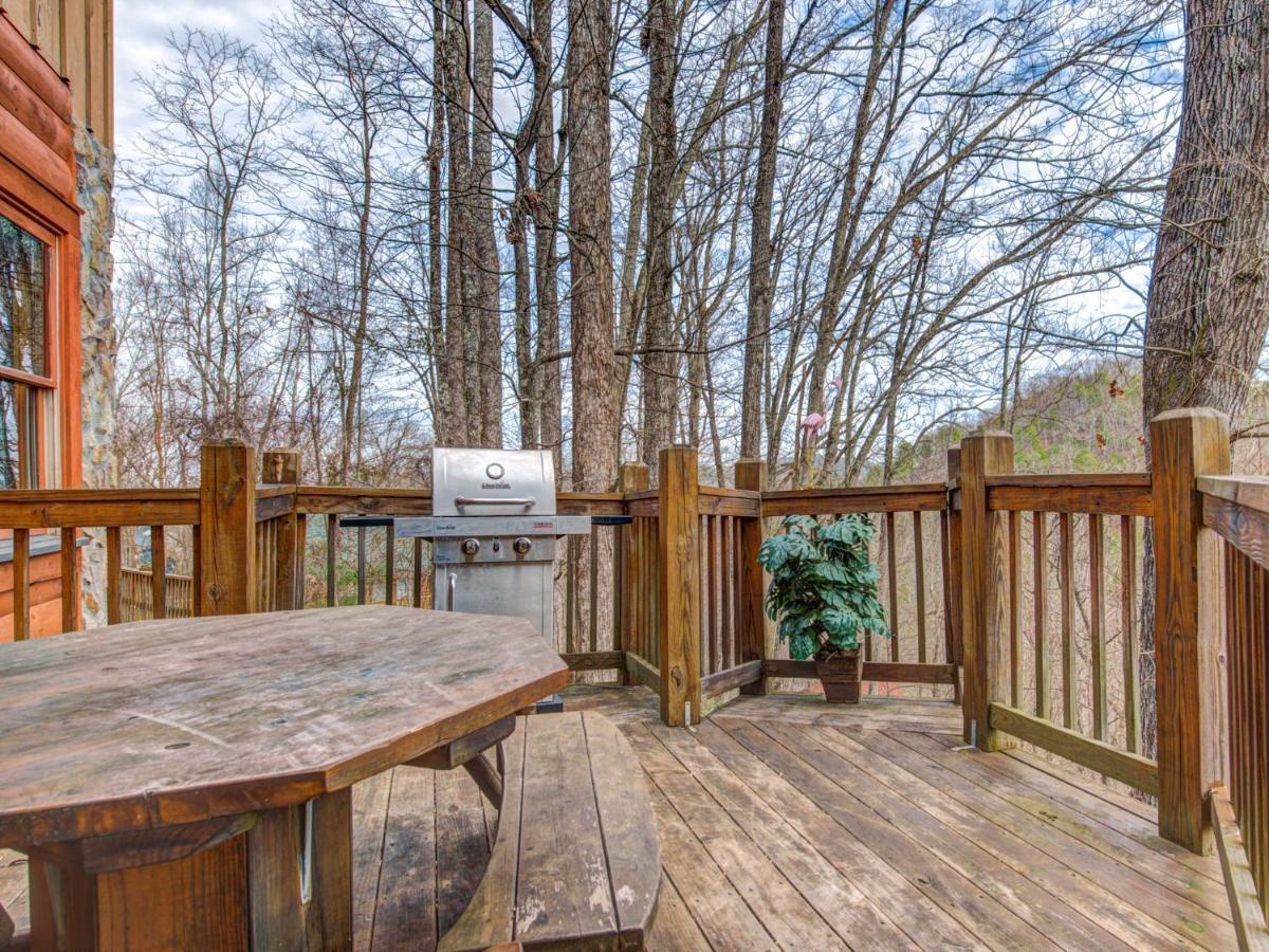Splashing Sunrise, 2 Bedrooms, Private Pool, Arcade, Hot Tub, Sleeps 6 Pigeon Forge Esterno foto